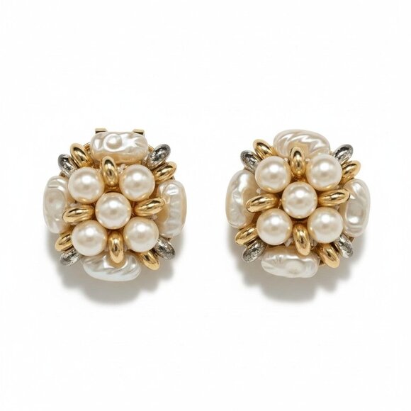 Vintage Gold-Tone Faux Pearl & Rhinestone Cluster Clip-On Earrings 1 Inch Diamet - Picture 1 of 6